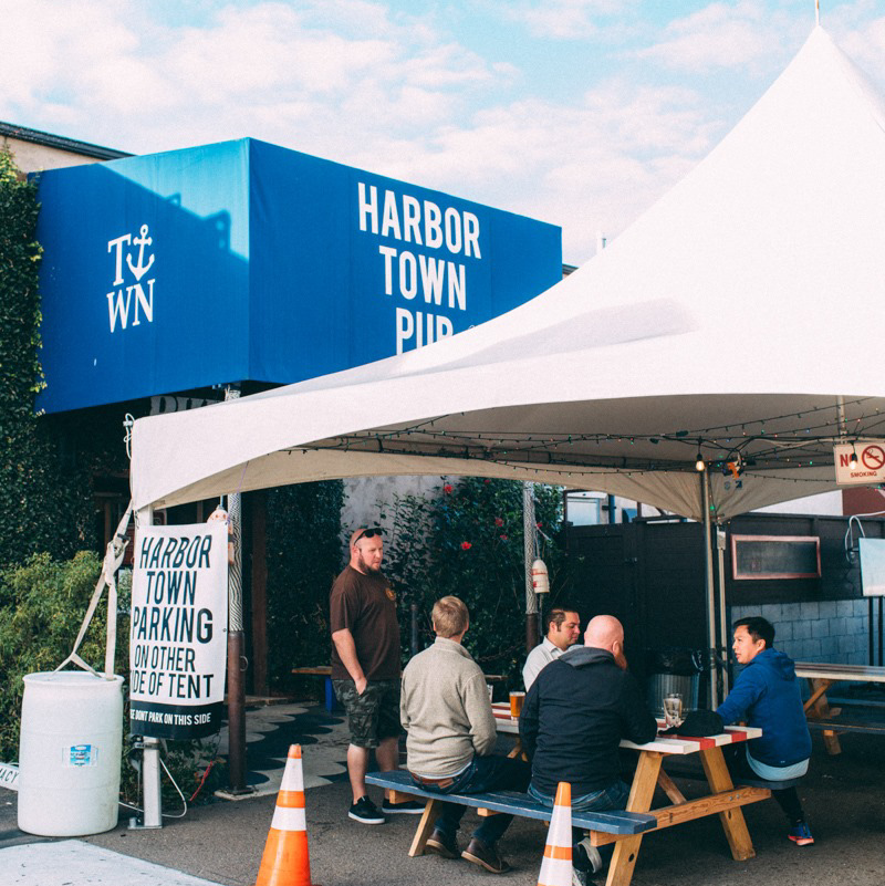 Harbor Town Pub