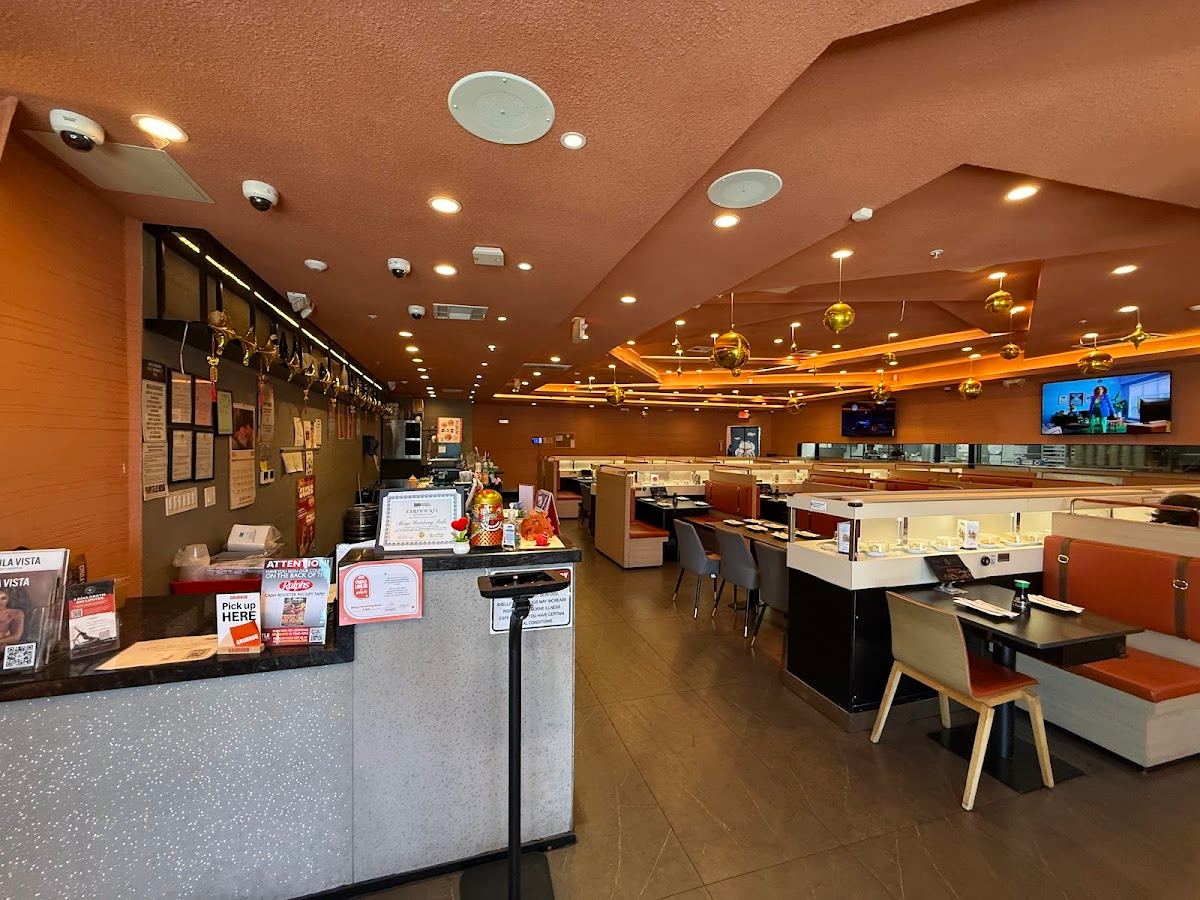 Ming's Revolving Sushi & Bar