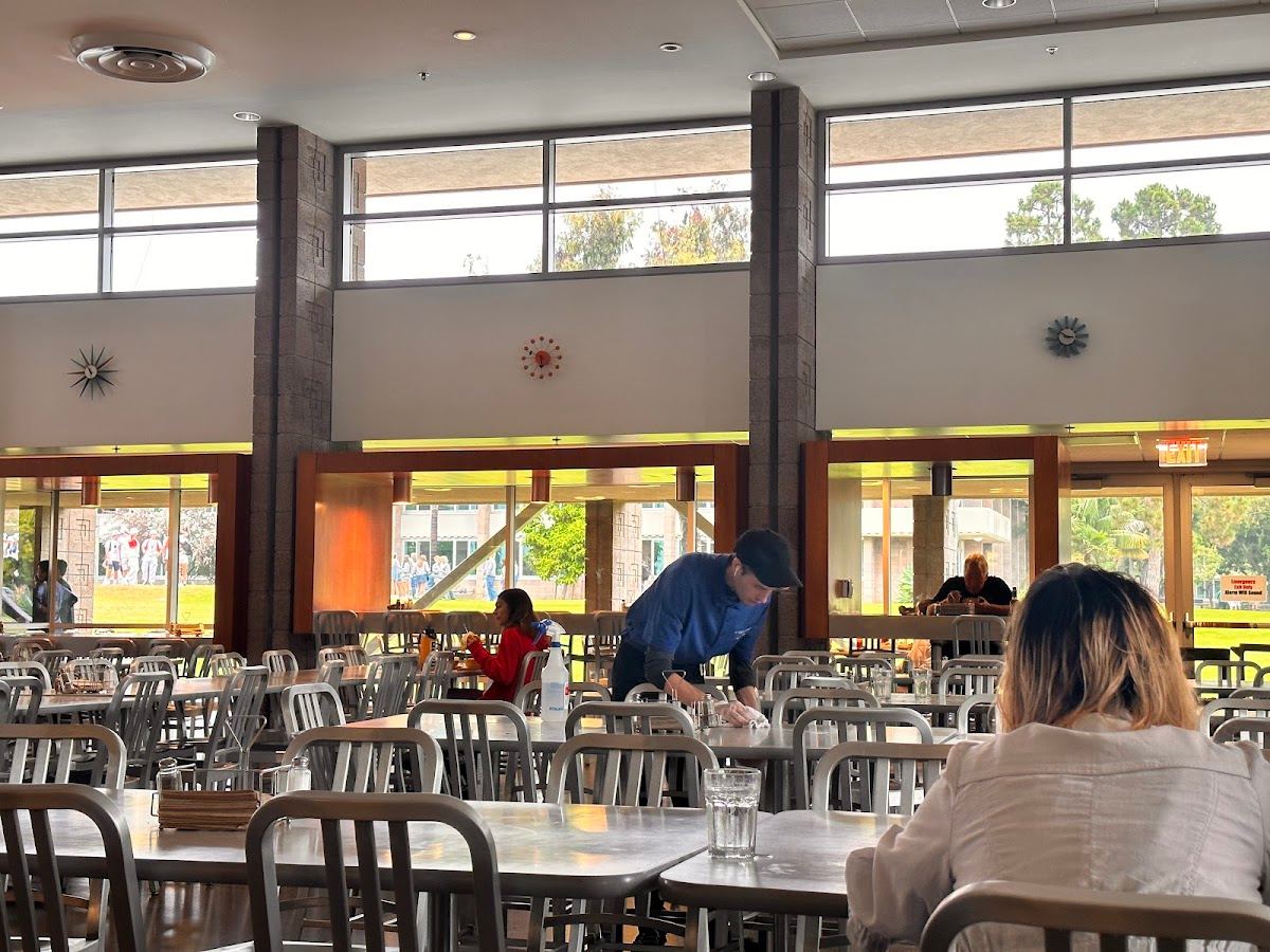 De La Guerra Dining Commons