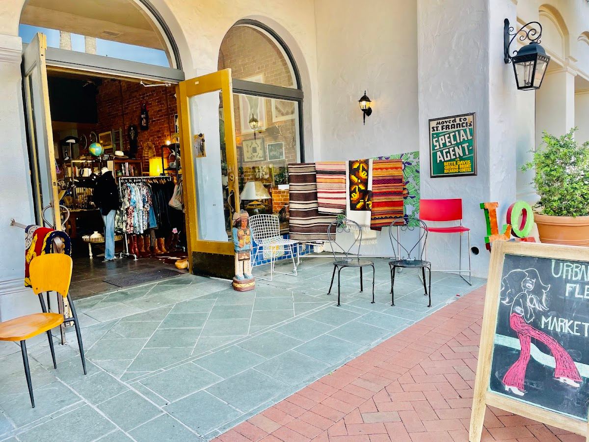 URBAN FLEA MARKET