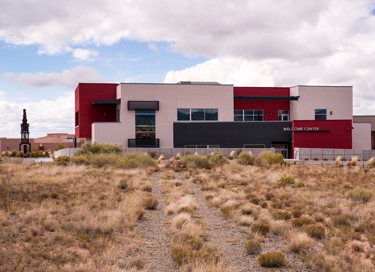 Institute of American Indian Arts (IAIA)