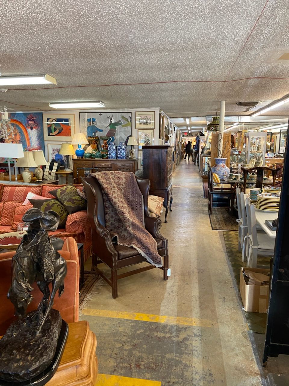 Stephen's A Consignment Gallery