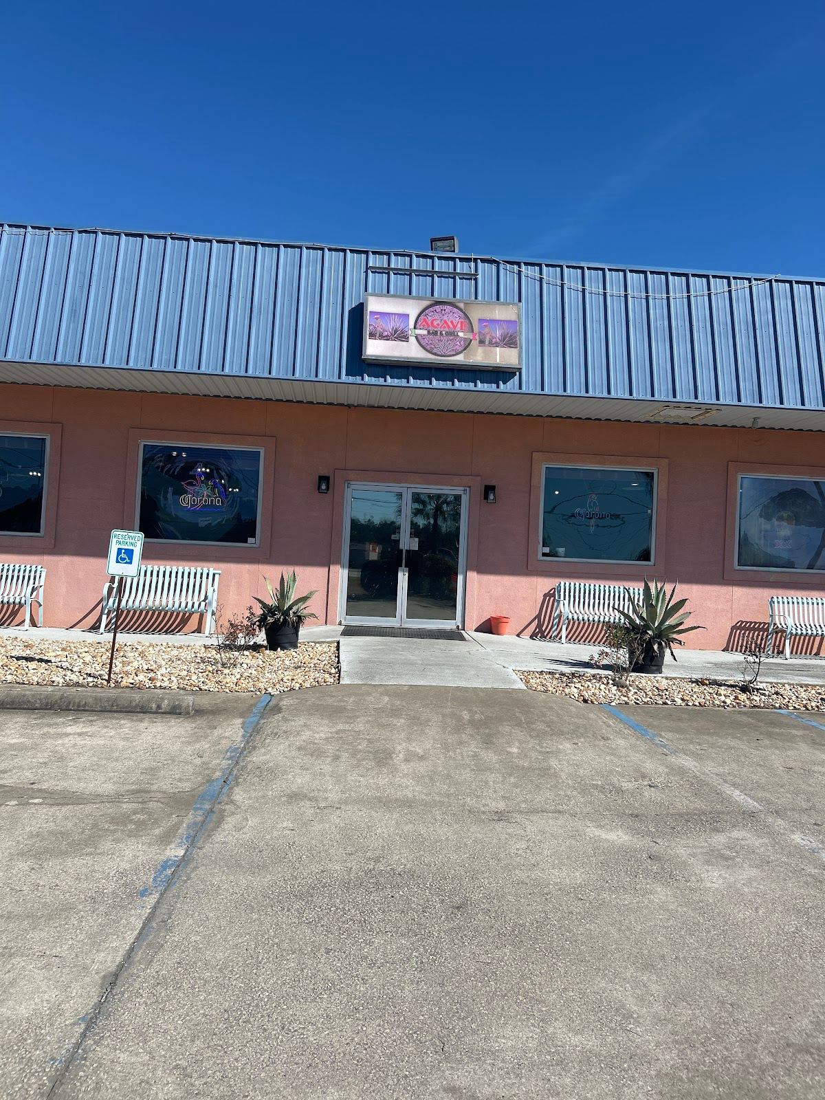 Agave Bar and Grill ll Mexican Restaurant