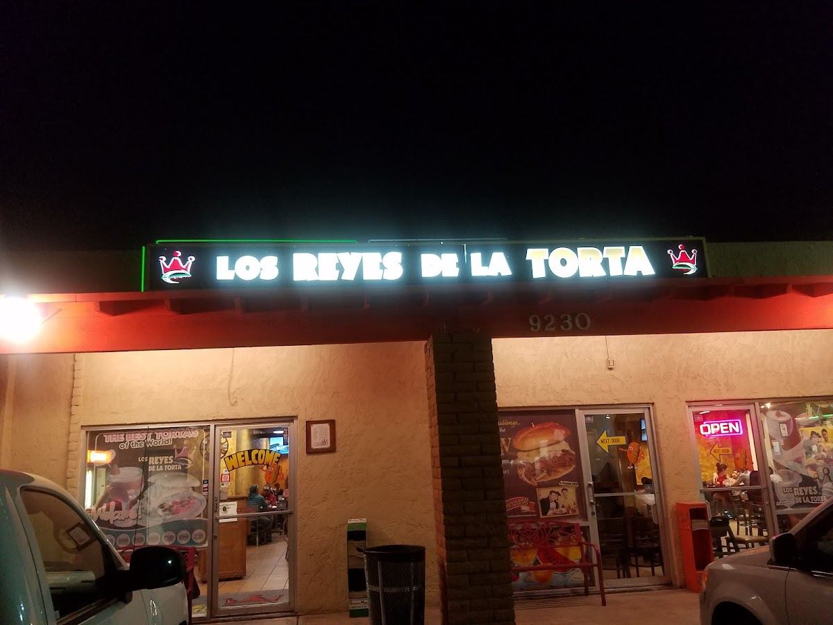 Los Reyes De La Torta