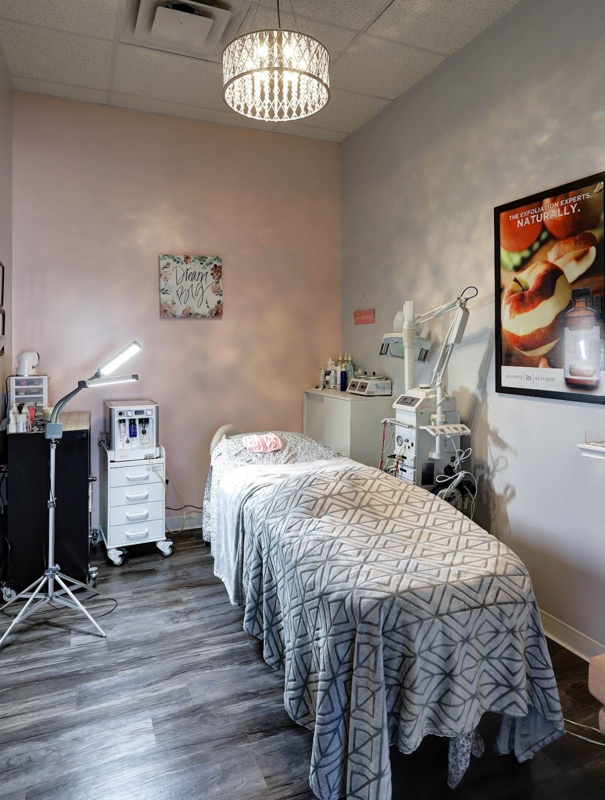 Skin Glo Studio