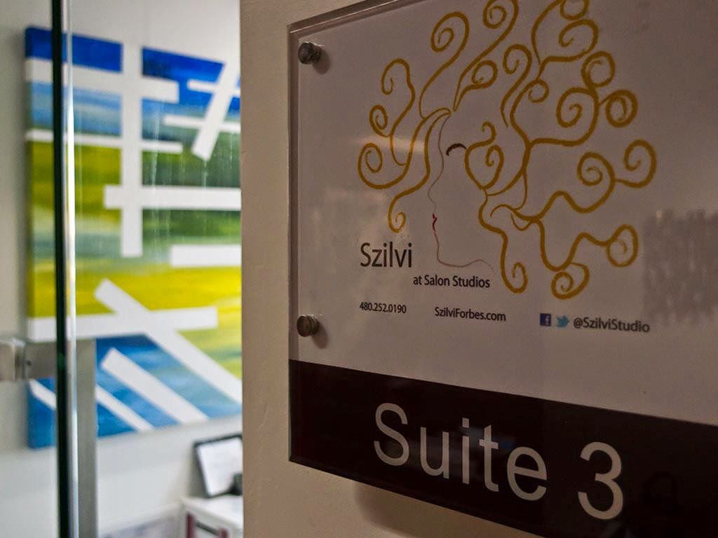 Szilvi at Sachi Studios