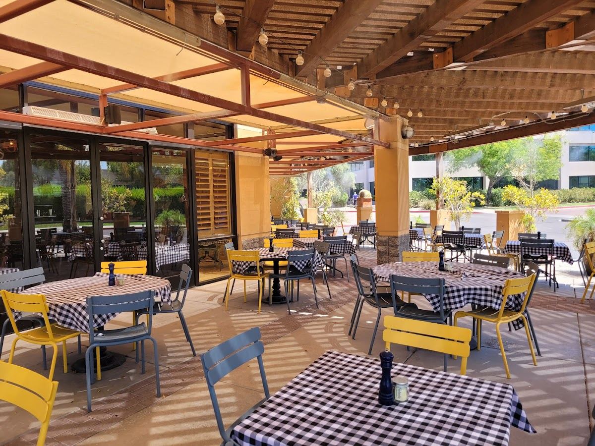 Wally's American Gastropub