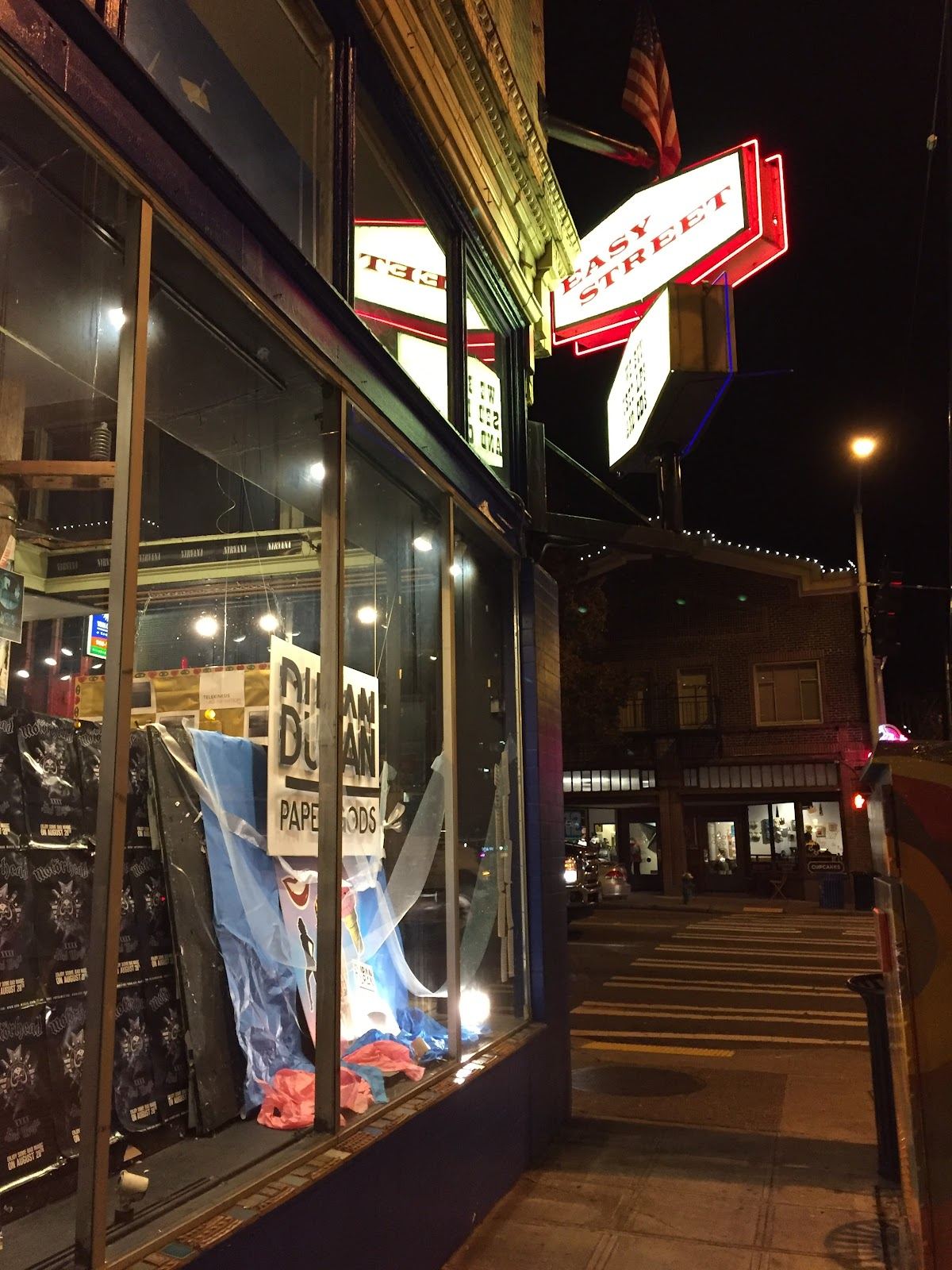 Easy Street Records & Cafe