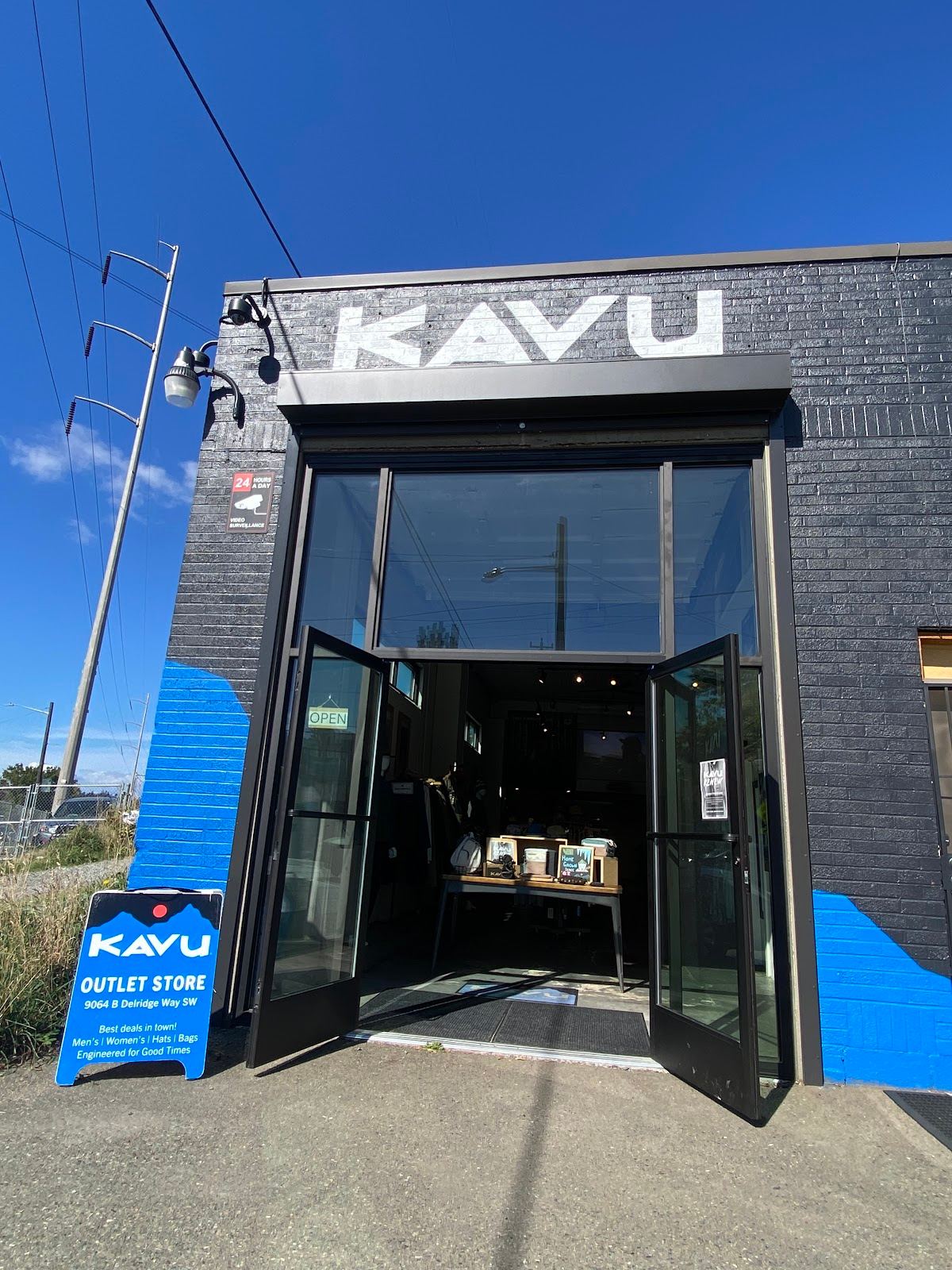 KAVU White Center
