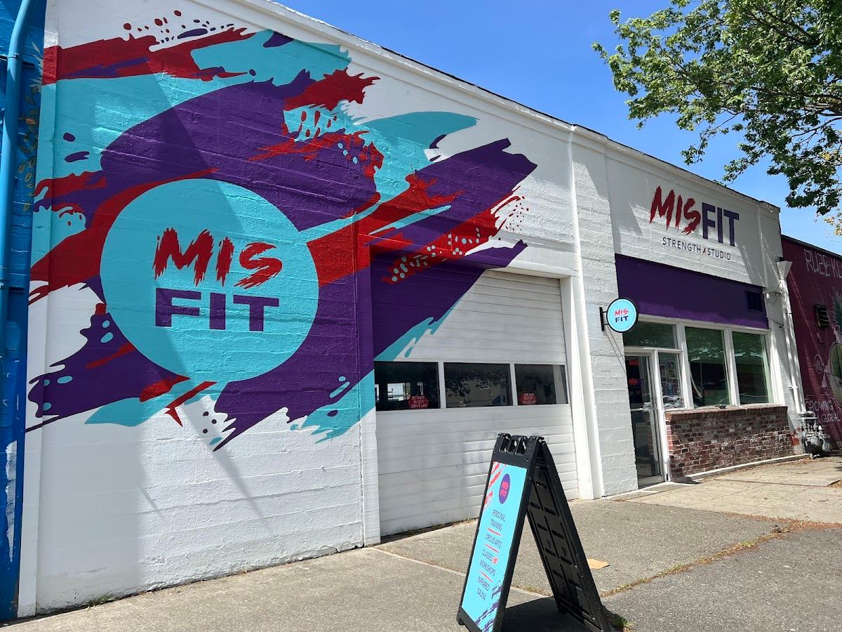 Misfit Strength & Circus