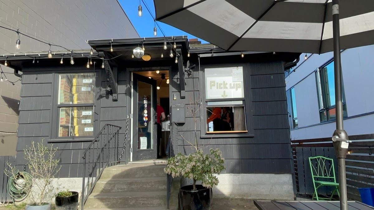 MOTO Pizza West Seattle