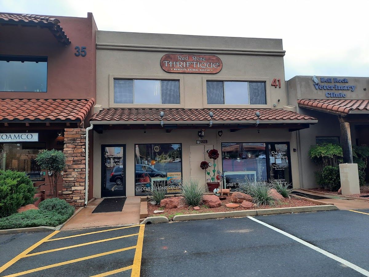 Red Rose Thriftique