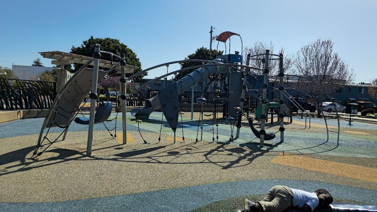 Doyle Hollis Park
