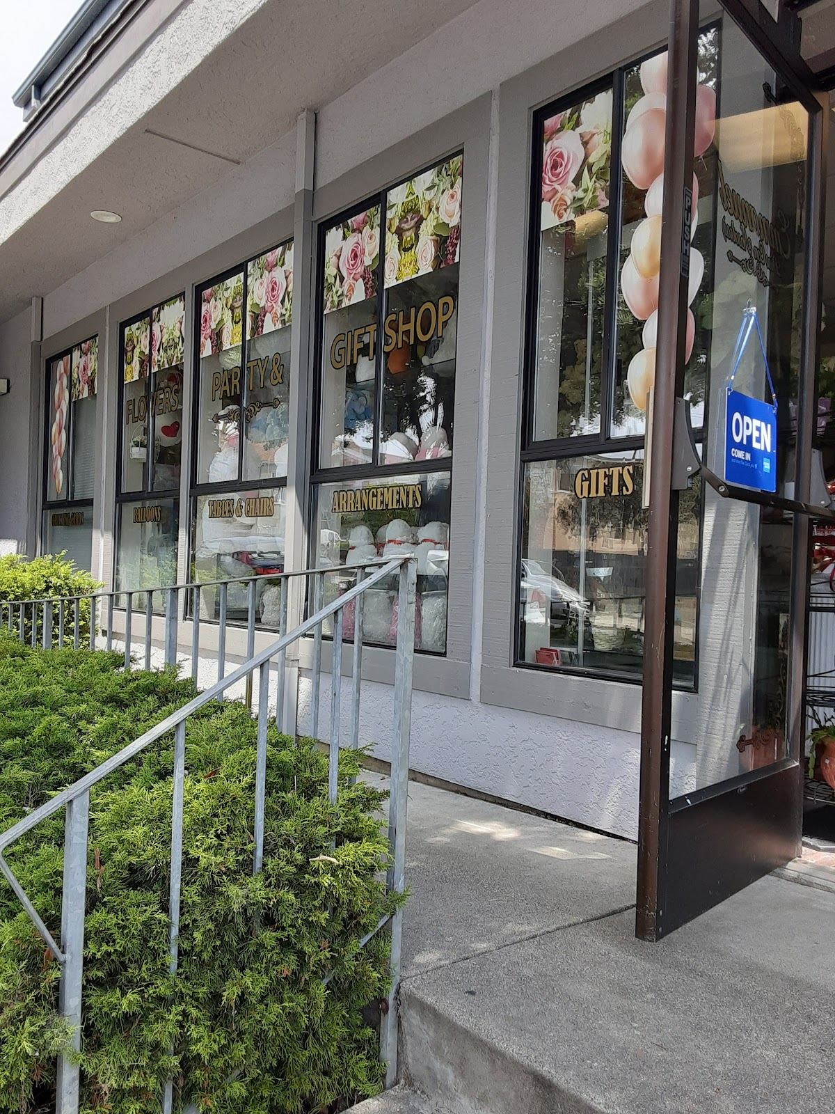 Emmanuel Flowers, Party, & Gift Shop
