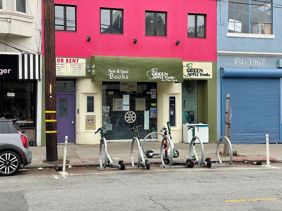 Green Apple Books on the Park