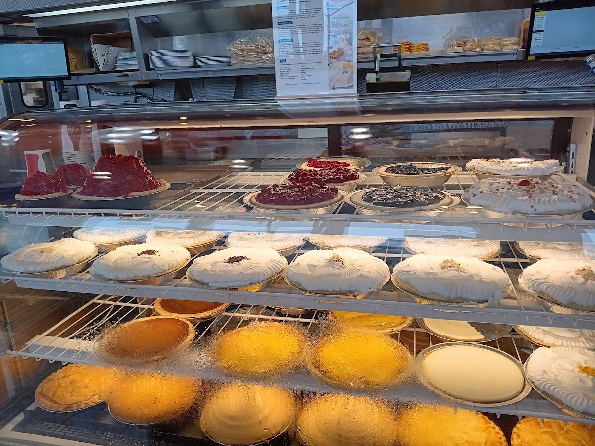 Nation's Giant Hamburgers & Great Pies