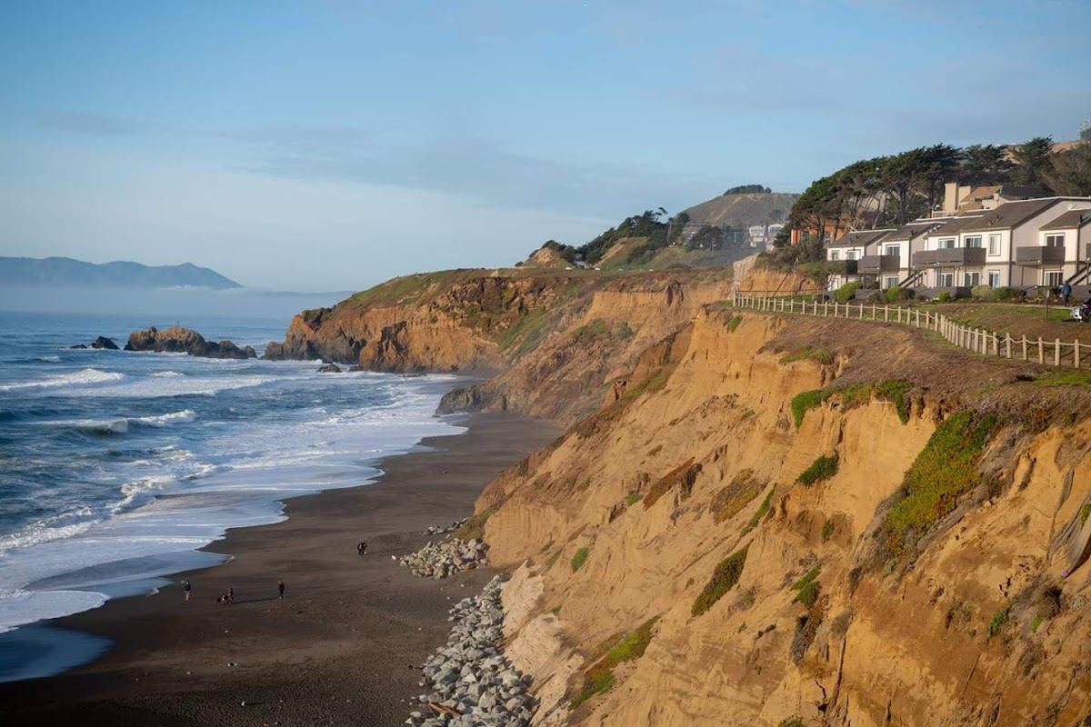 Pacifica Esplanade Beach