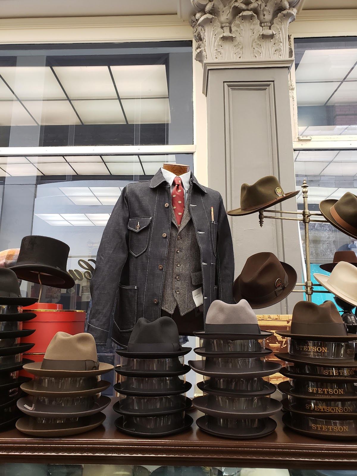 Roberto's Tailor