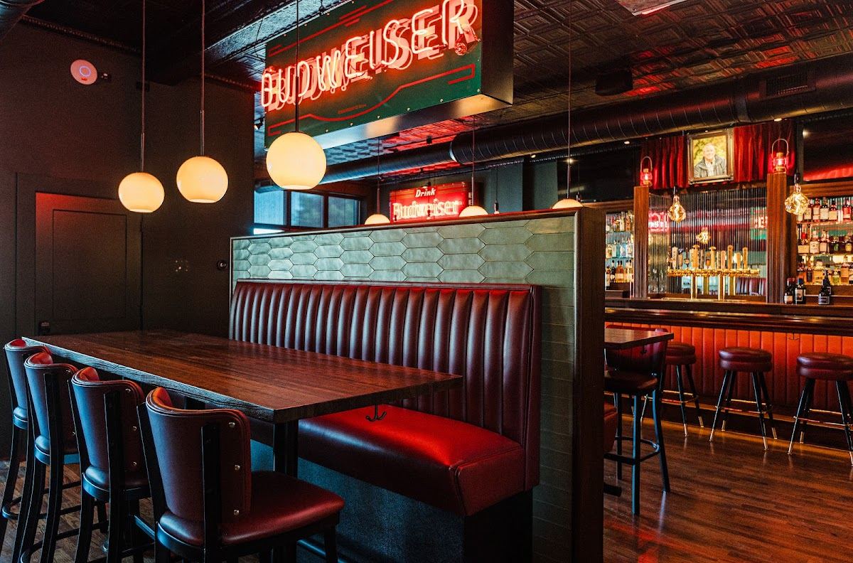 Bud's Pizza & Beer