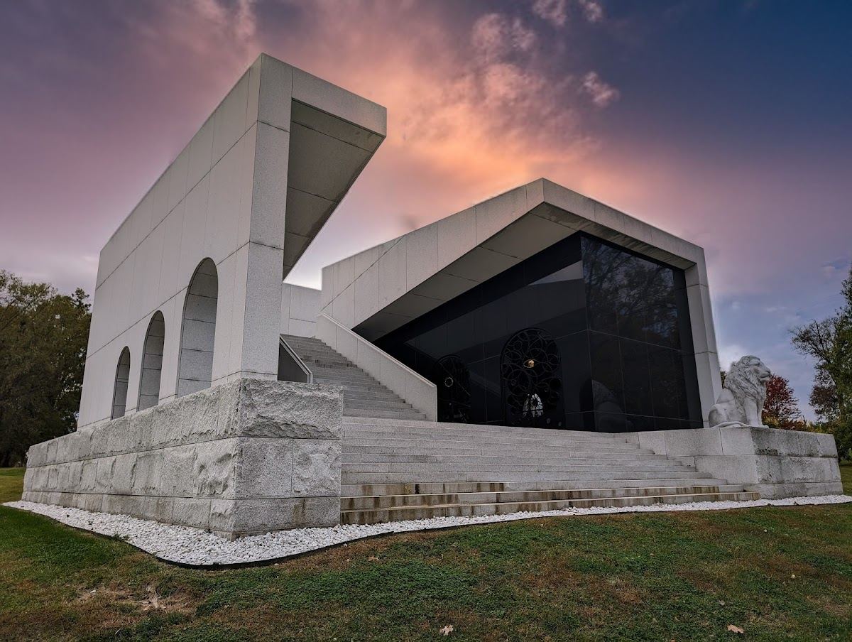 Cascade Mausoleum