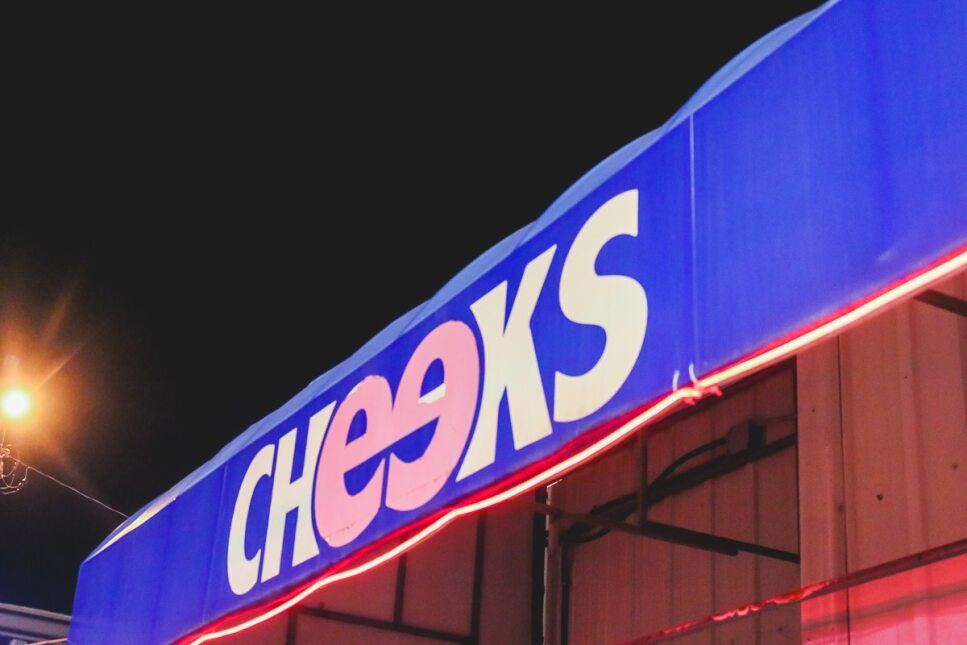 Cheeks show club