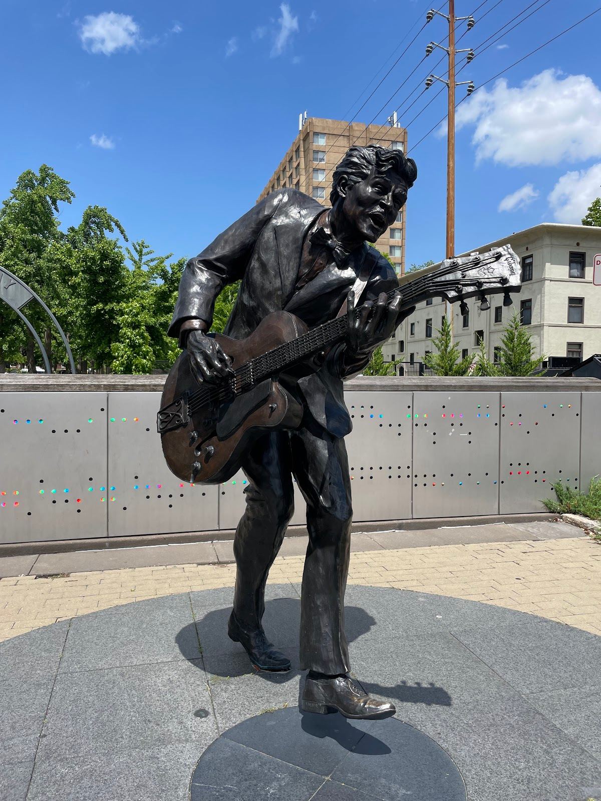 Chuck Berry Statue