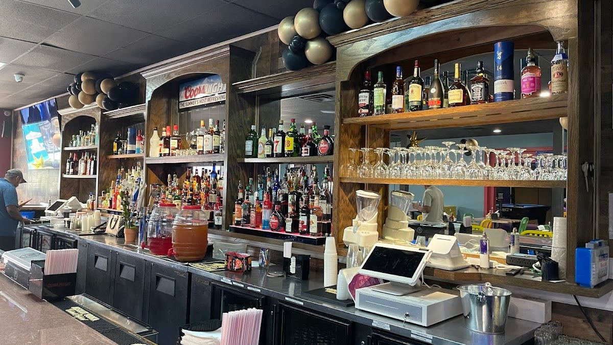 Downtown Pub & Grill