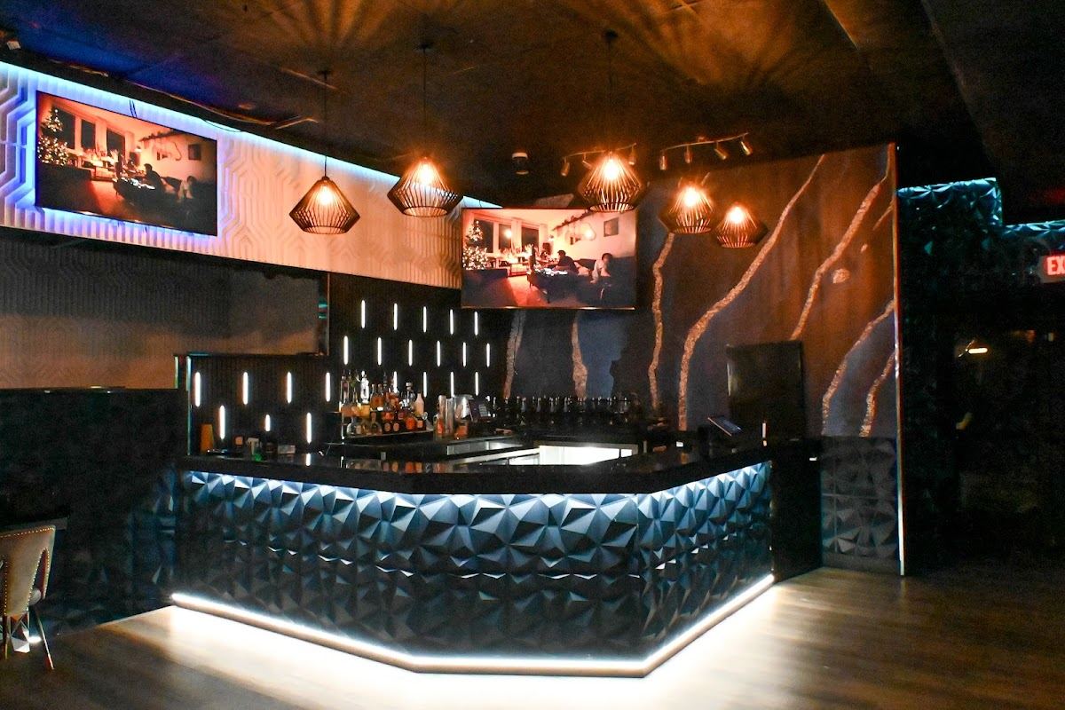 Eclipse Kitchen & Cocktails