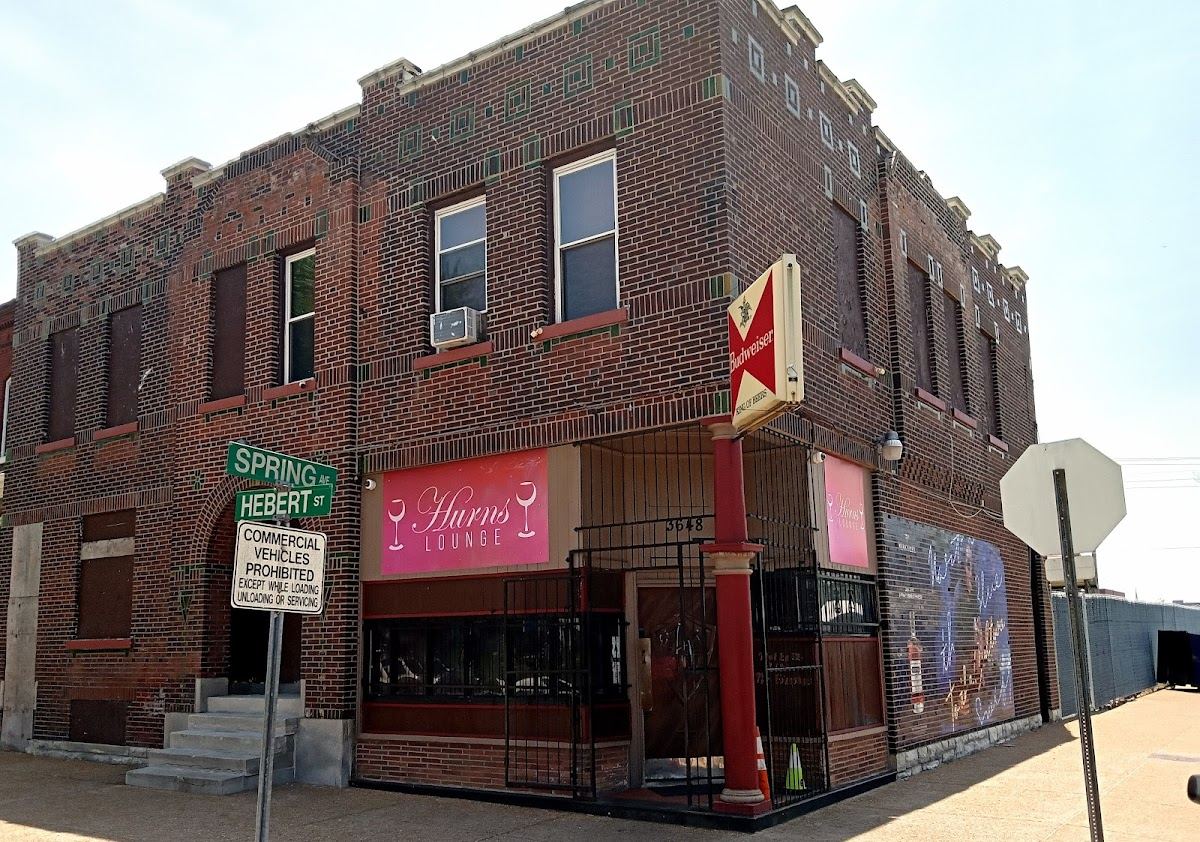 Hurns Cocktail Lounge