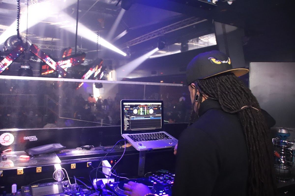 Oz Nightclub