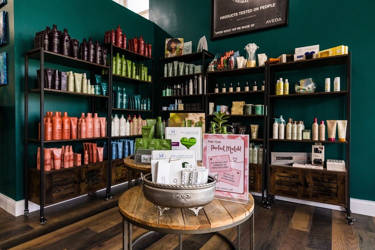 Salon St Louis