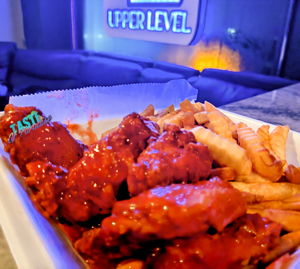 Upper Level Restaurant&Lounge