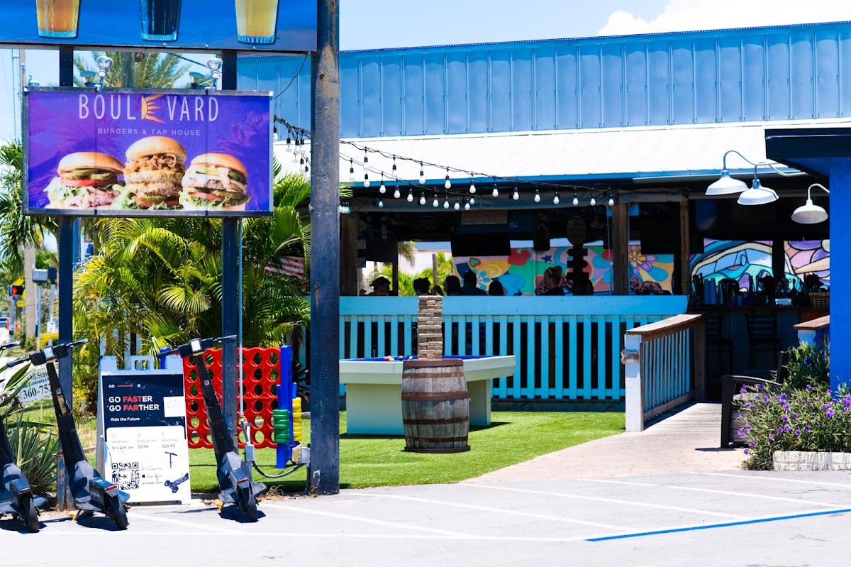 Boulevard Burgers & Tap House