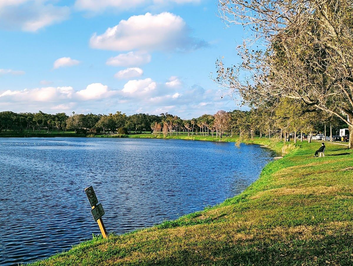 Crescent Lake Park