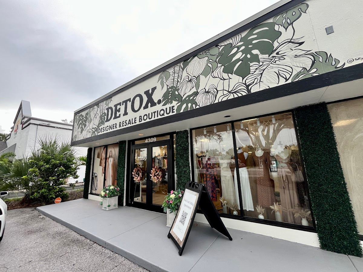 Detox Designer Resale Boutique