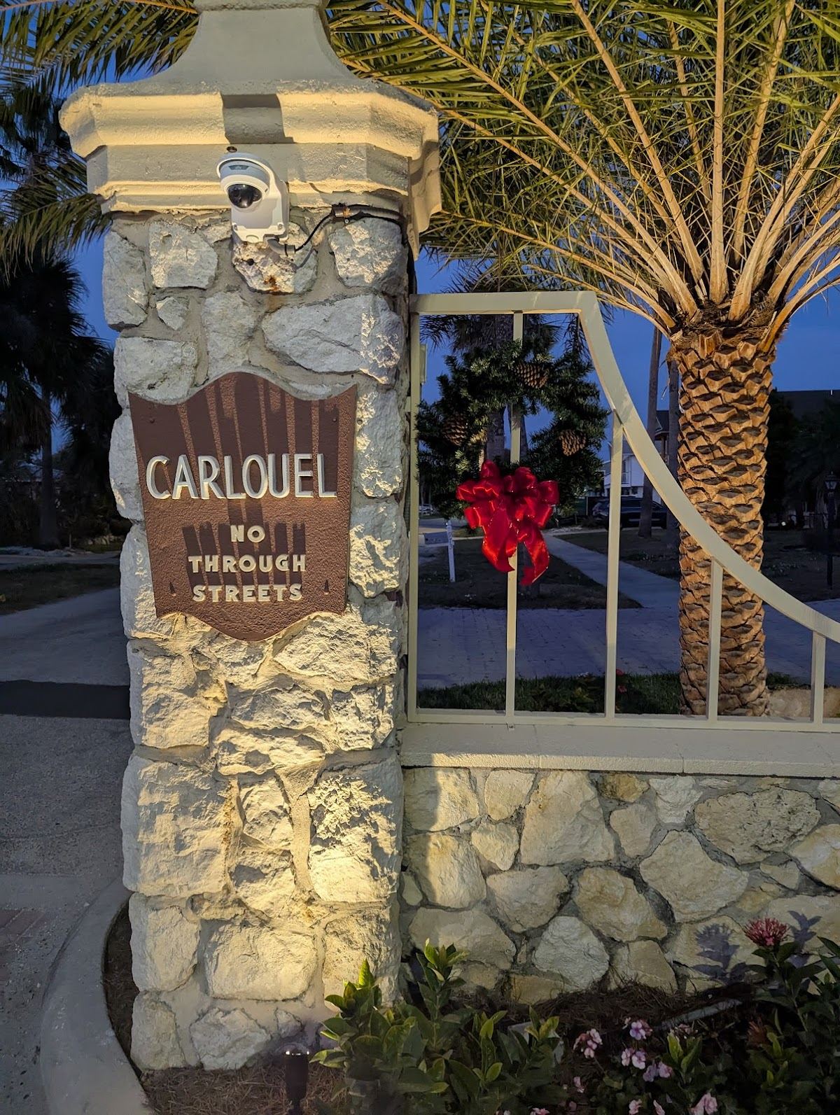 Karen's Florist of Gulfport & Beach Weddings