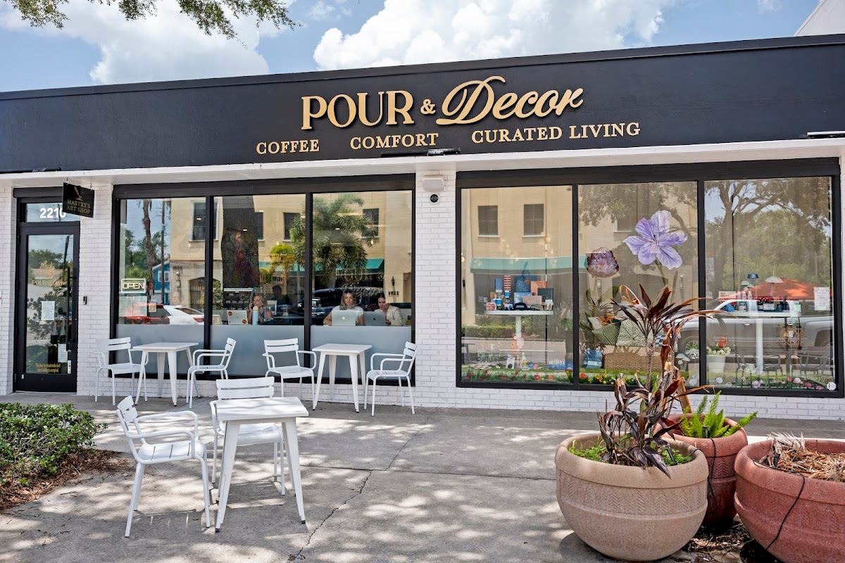 Pour and Decor