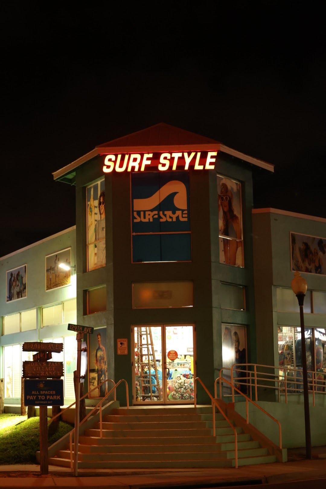 Surf Style 118: Surf, Swimwear, Sporting Goods in Madeira Beach