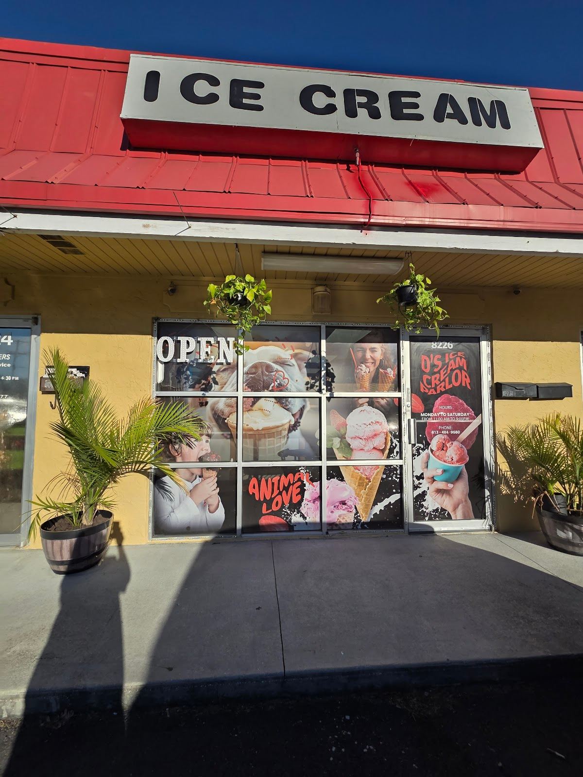 D's Ice Cream Parlor