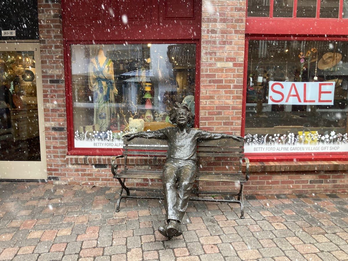 Albert Einstein Statue