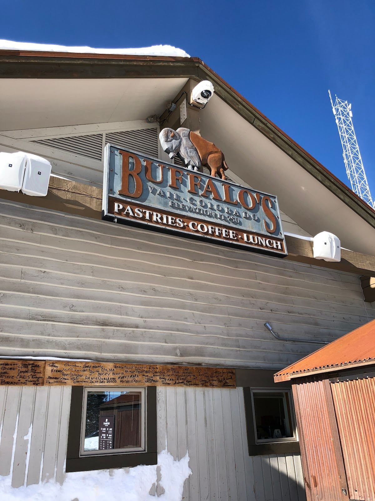 Buffalo's Roadhouse Grill