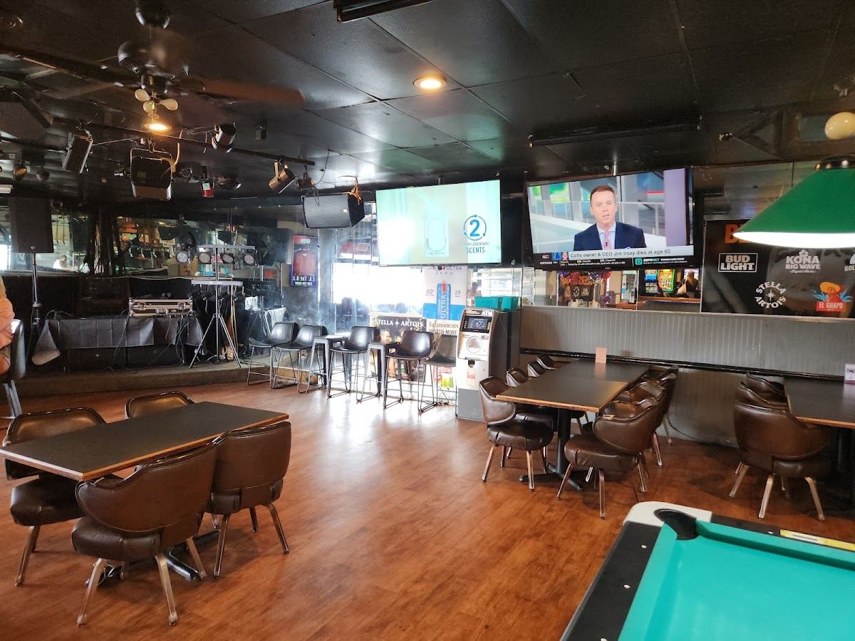 Cheds Bar and Grill