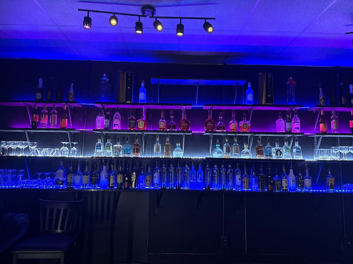 Kings Hookah and Restaurant Bar