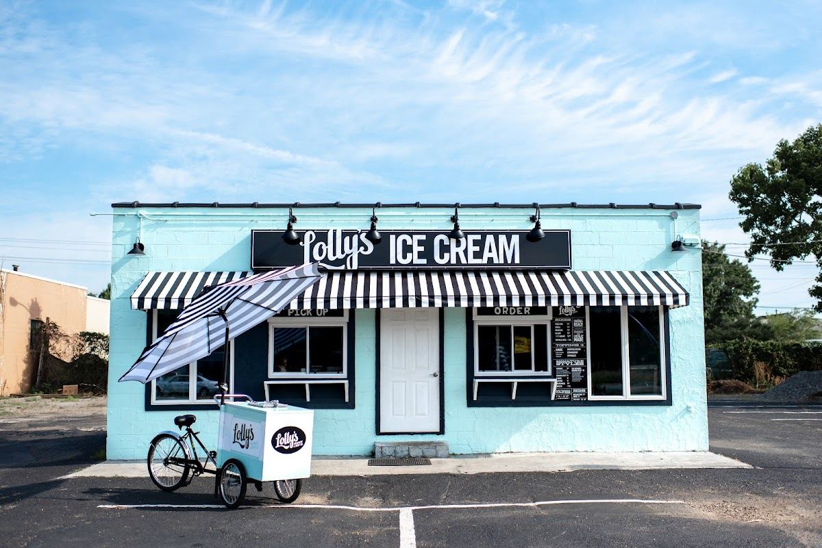 Lolly's Creamery