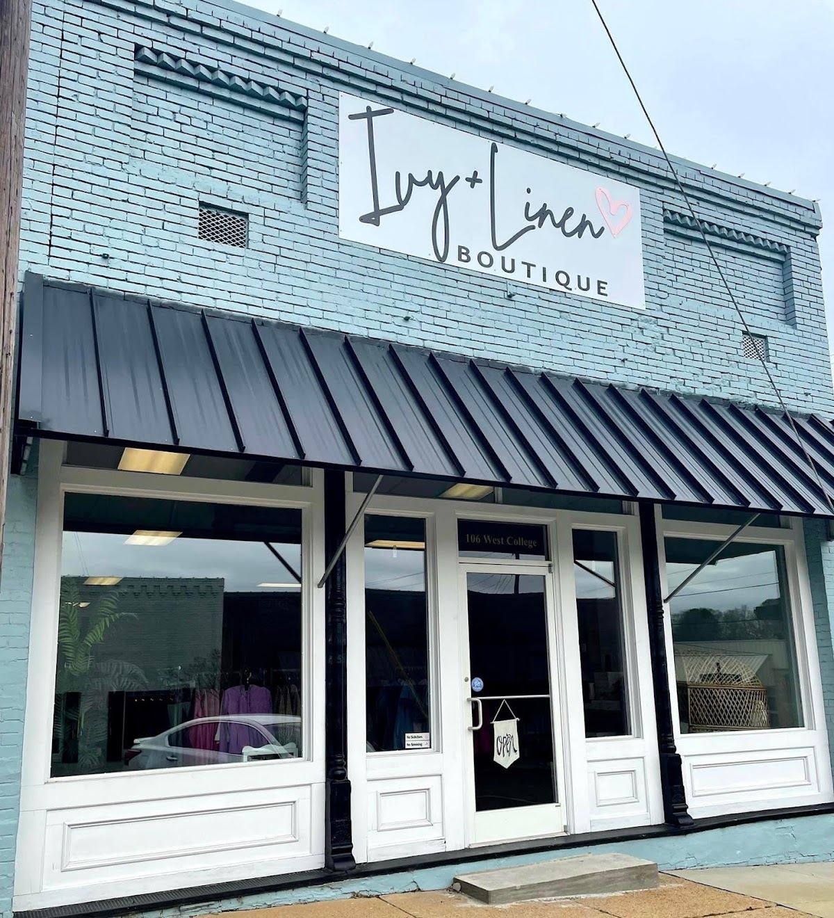 Ivy + Linen Boutique