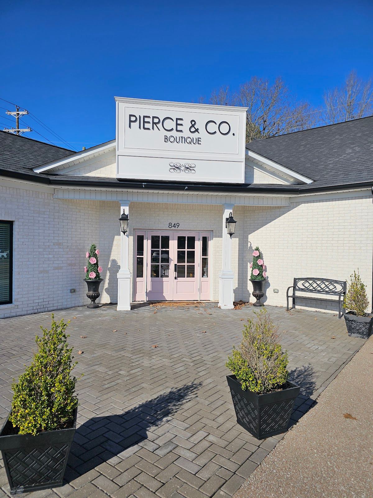 PIERCE & CO BOUTIQUE
