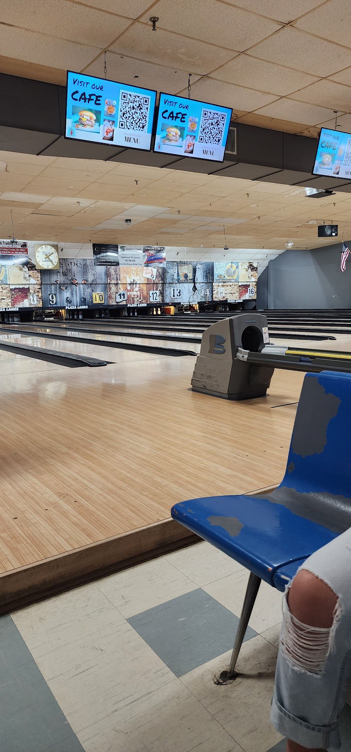 Plaza Bowling Lanes