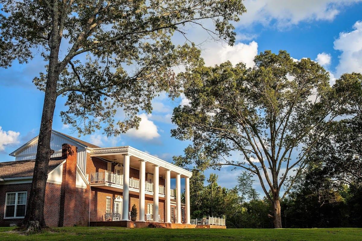 Shiloh Chennault Mansion - 1840s | Boutique Hotel |Bed and Breakfast | Museum Estate- West Tennessee | Plantation
