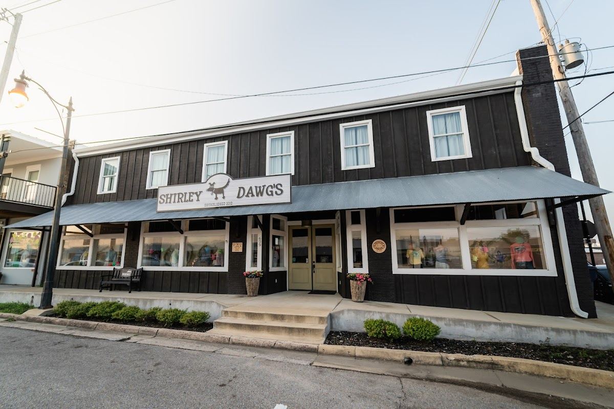 Shirley Dawg's