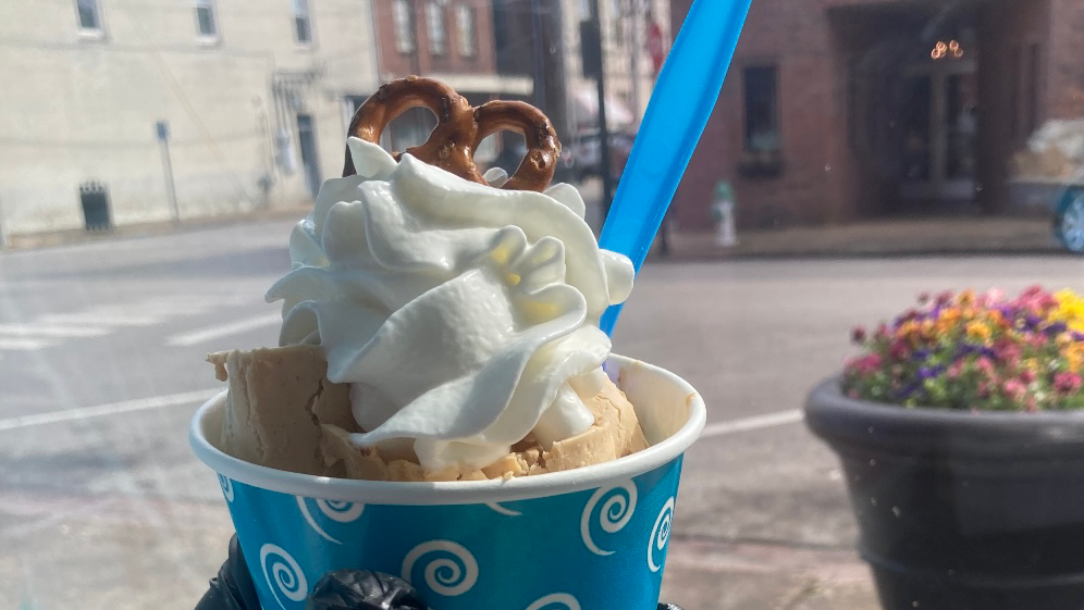 Sweet Swirls Rolled Ice Cream